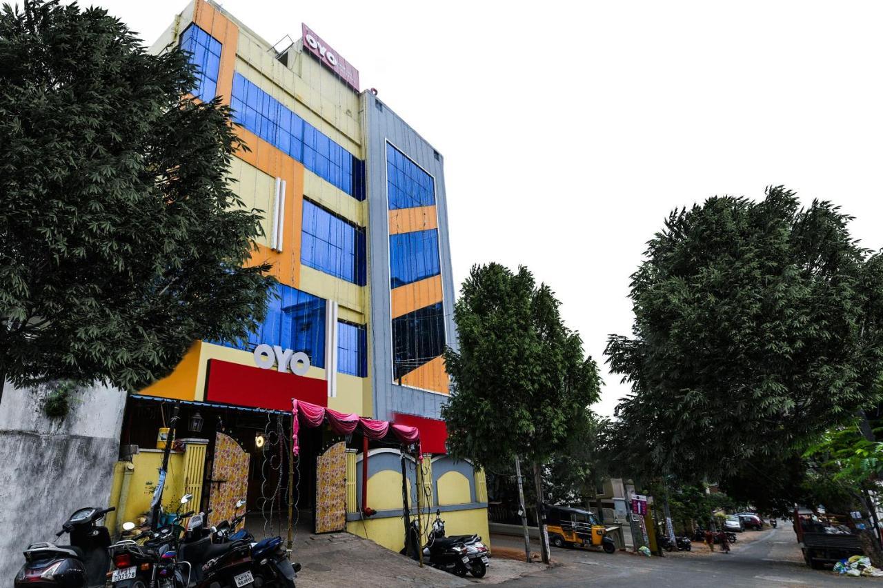 Hotel O Sindhura Guest House Raspari Palao Exterior photo