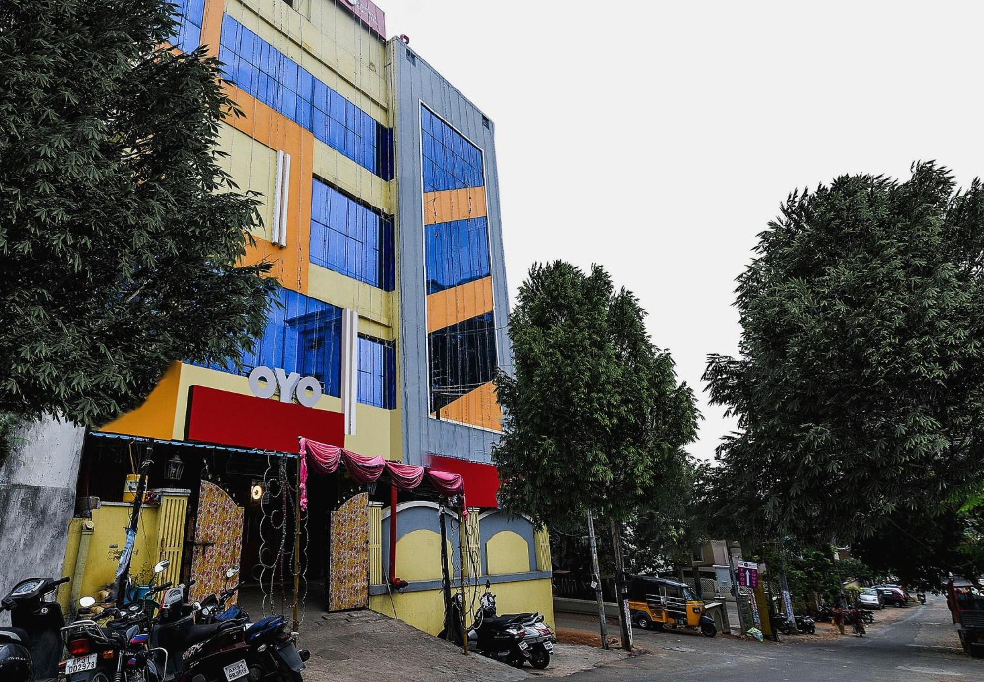 Hotel O Sindhura Guest House Raspari Palao Exterior photo